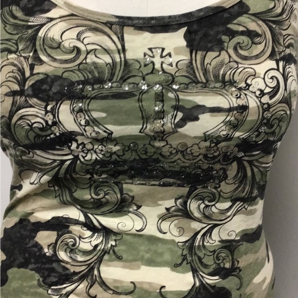 La Mamba Juniors Camo Cross and Crowns with Glitter Graphic Tank - Picture 12 of 15